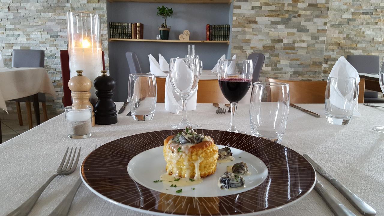 Auberge Le Cheylet Apchon Exteriér fotografie